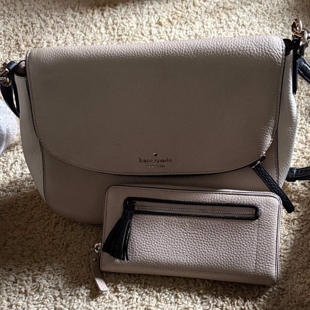 Kate Spade Beige Shoulder Bag with Wallet